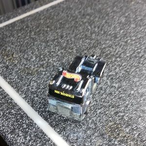 Hot Wheels 1985 Silver truck